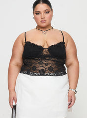 Kerr Lace Top Black Curve