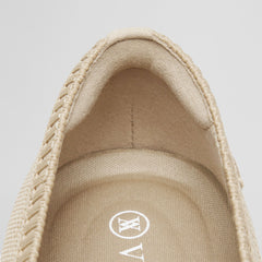 Pointed-Toe Ballet Flats (Aria 5°)
