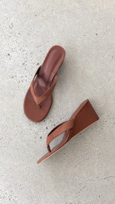 Tiggy Wedge - Pecan Suede