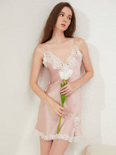 Elegant Lace Mulberry Silk Chemise