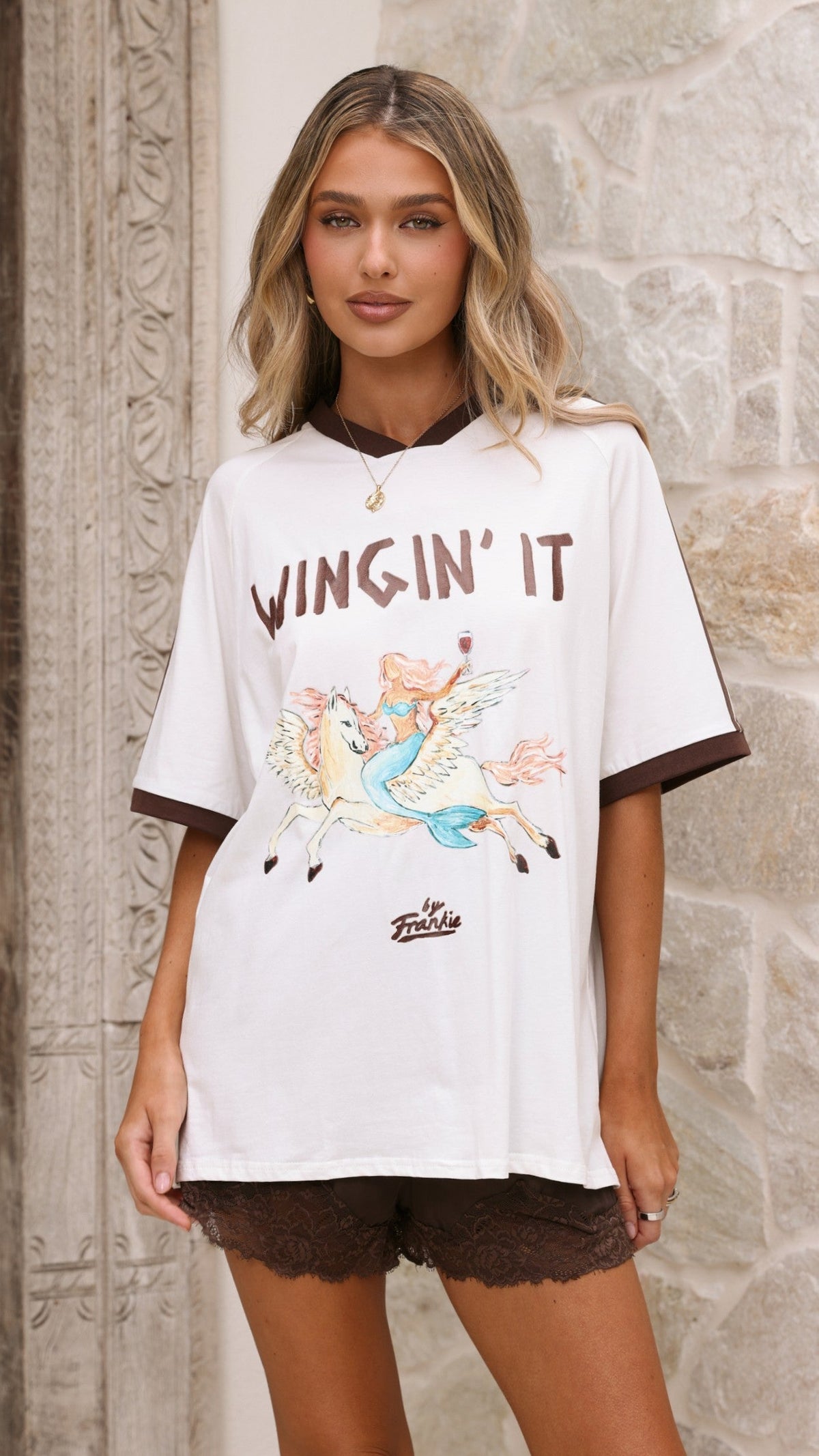 Wingin It Tee - White/Brown