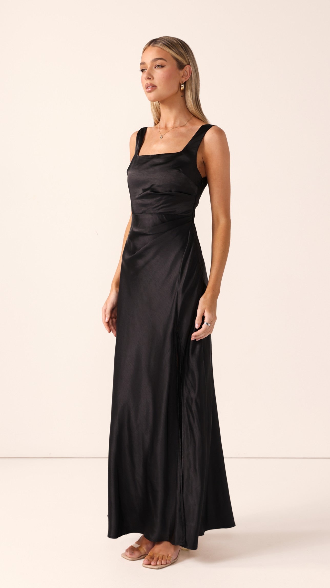 Alaria Maxi Dress - Black
