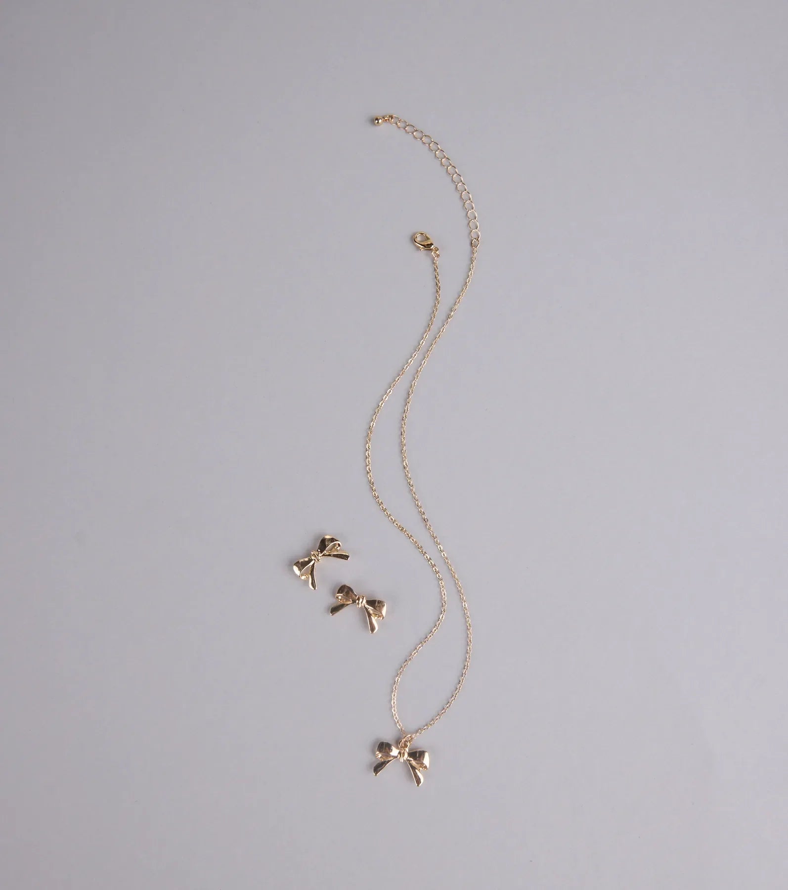 So Charming Bow Necklace And Stud Earrings Set