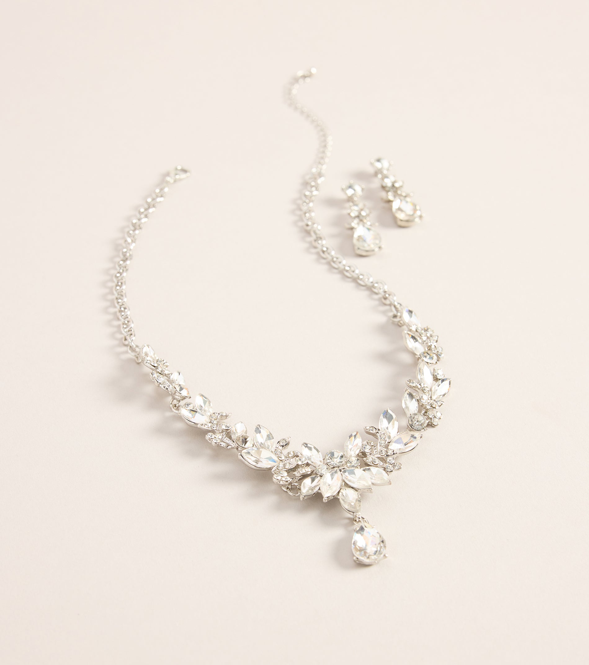 Perfect Glamour Rhinestone Necklace And Earrings Set