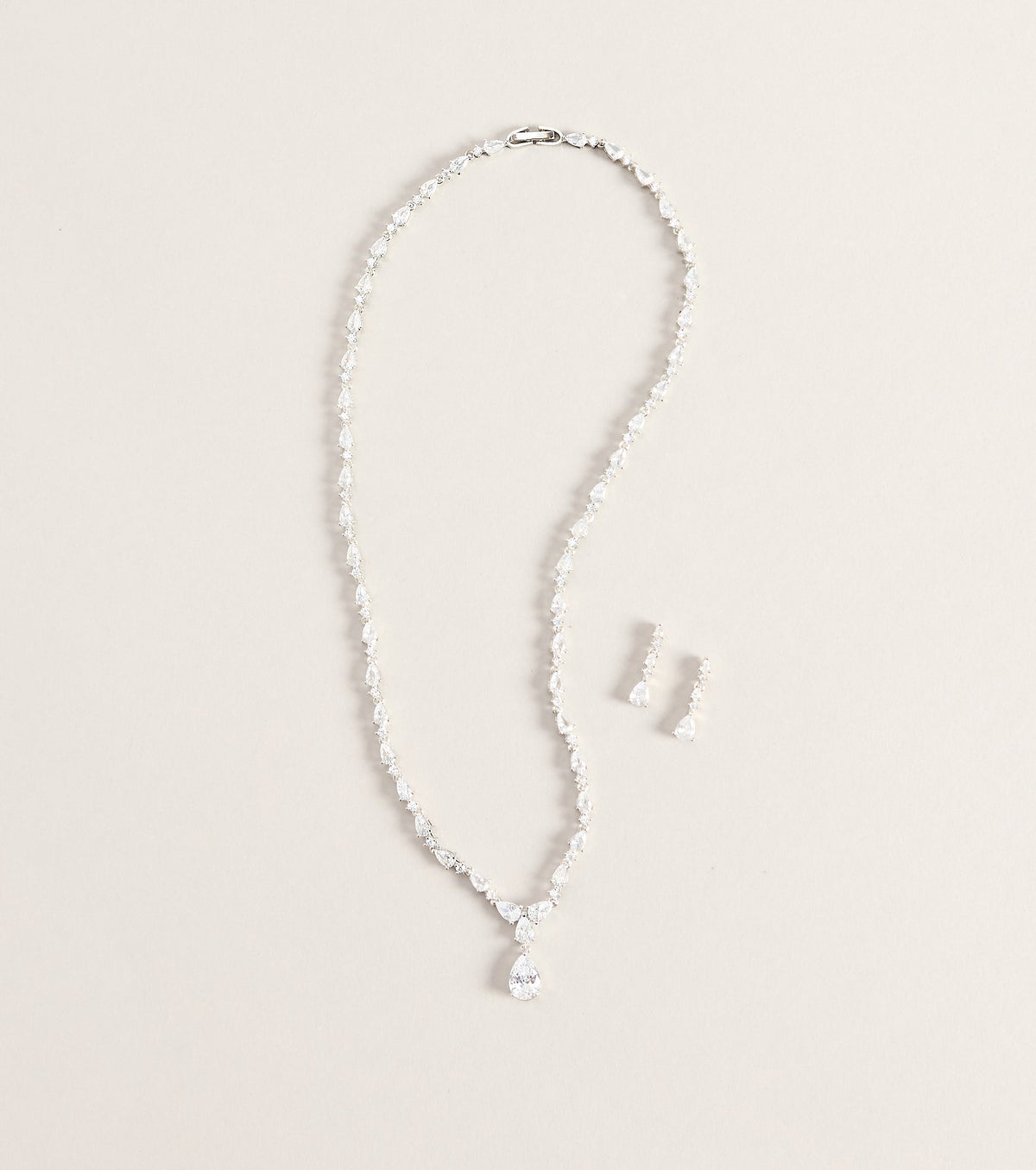 Final Details Necklace And Earrings Set