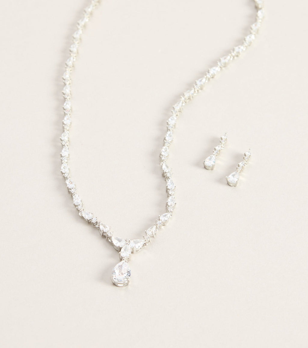 Final Details Necklace And Earrings Set
