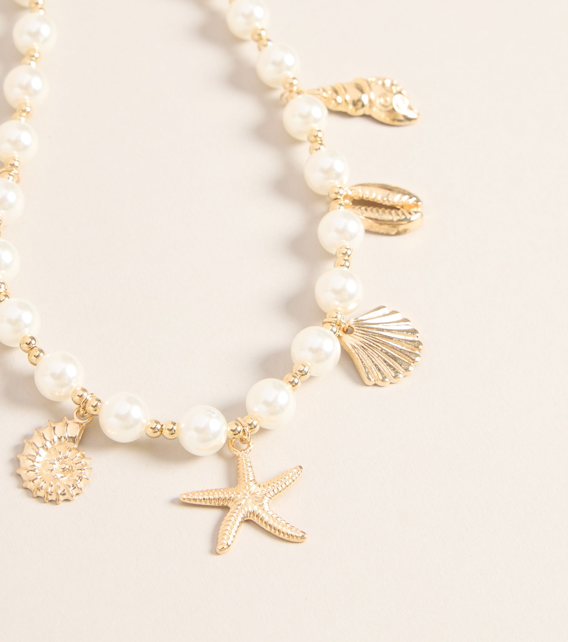 Coastal Charm Pearl Choker Necklace
