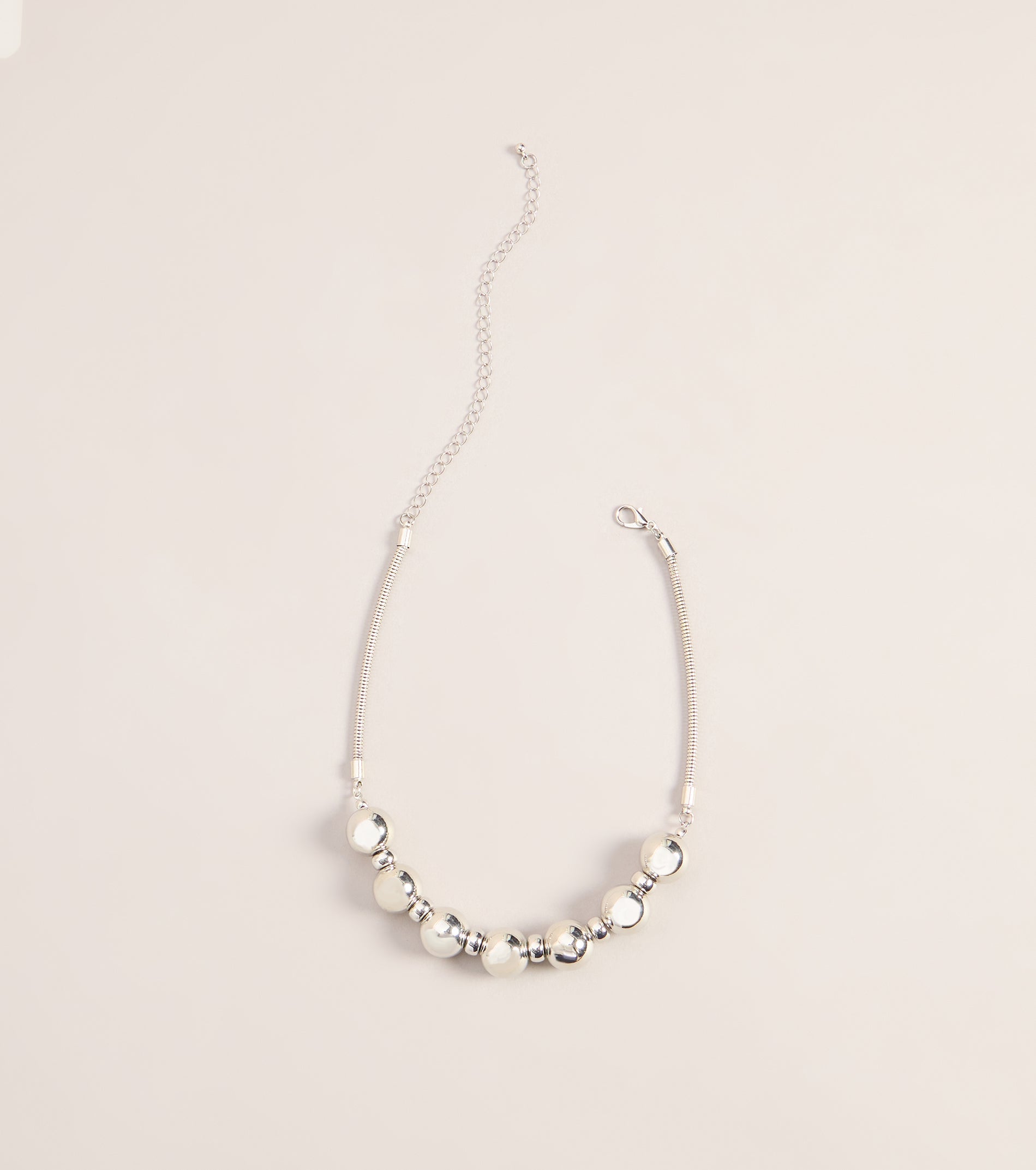 Curve Cue Collar Necklace