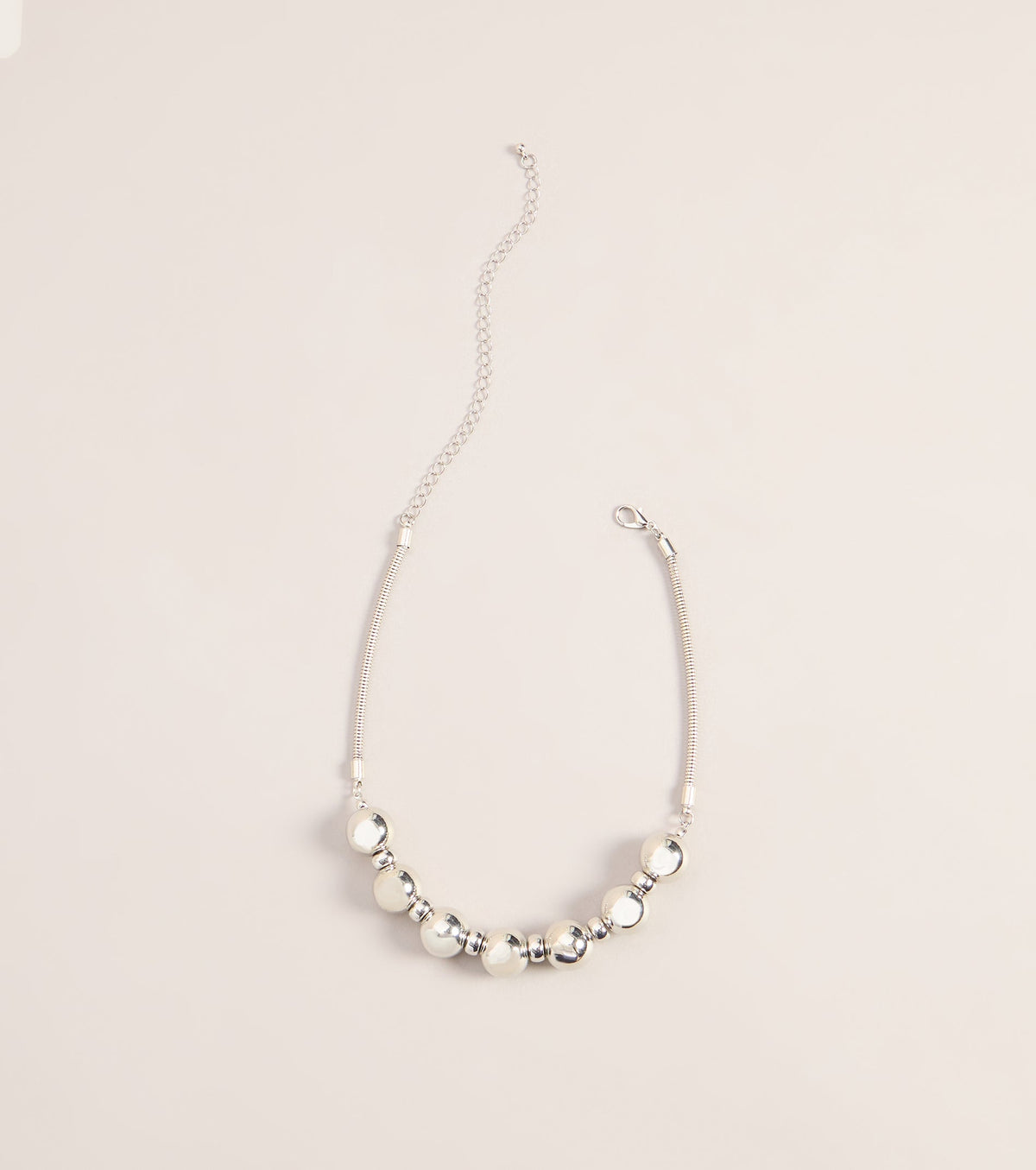Curve Cue Collar Necklace