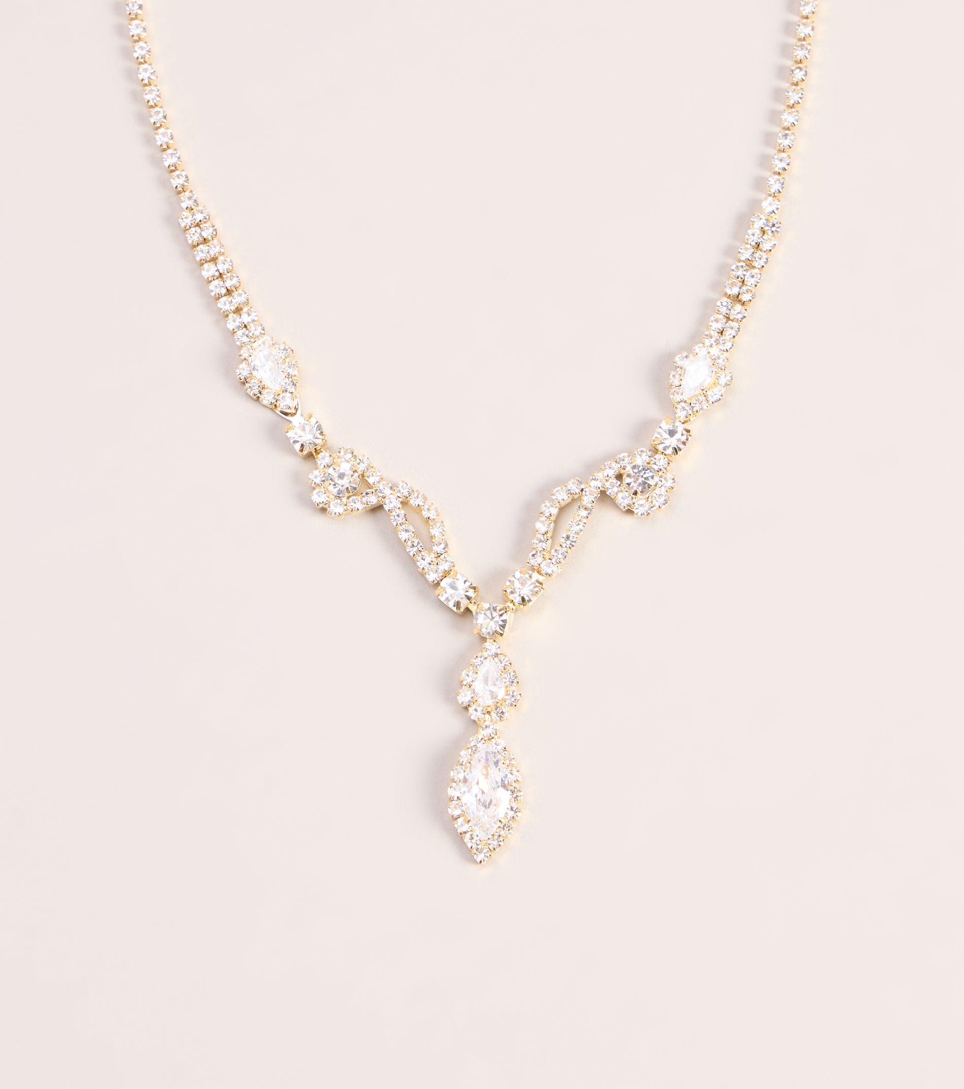 Dressed To Dazzle Jewelry Set