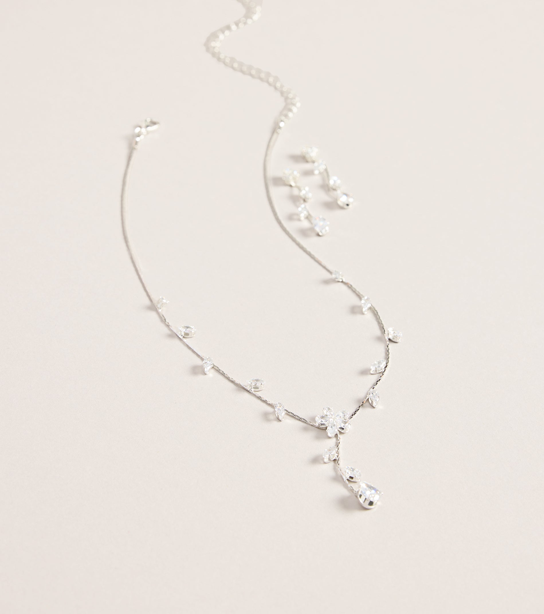 Soft Shine Rhinestone Flower Necklace And Earrings Set
