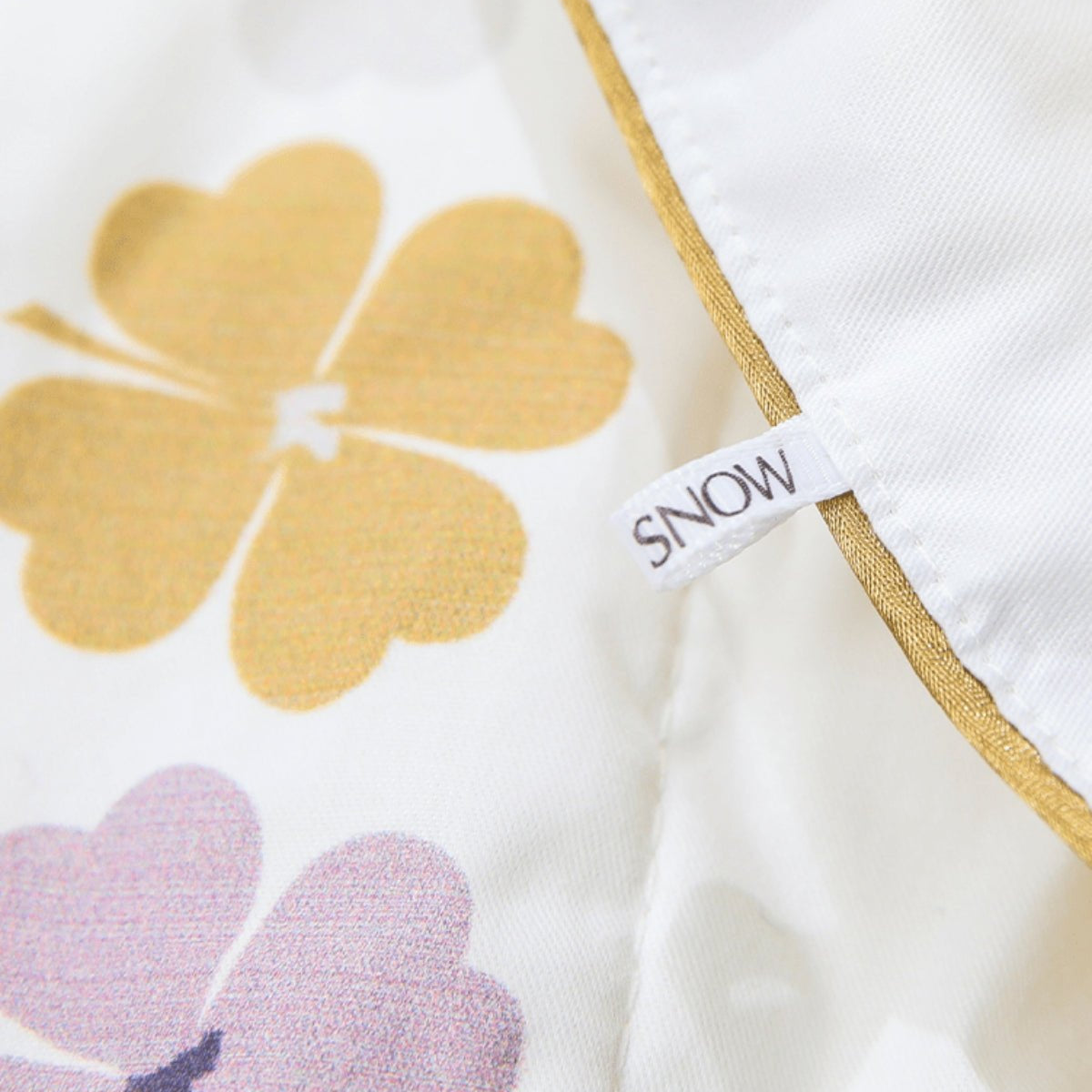 Premium Silk Filled Comforter Lightweight All Season Duvet