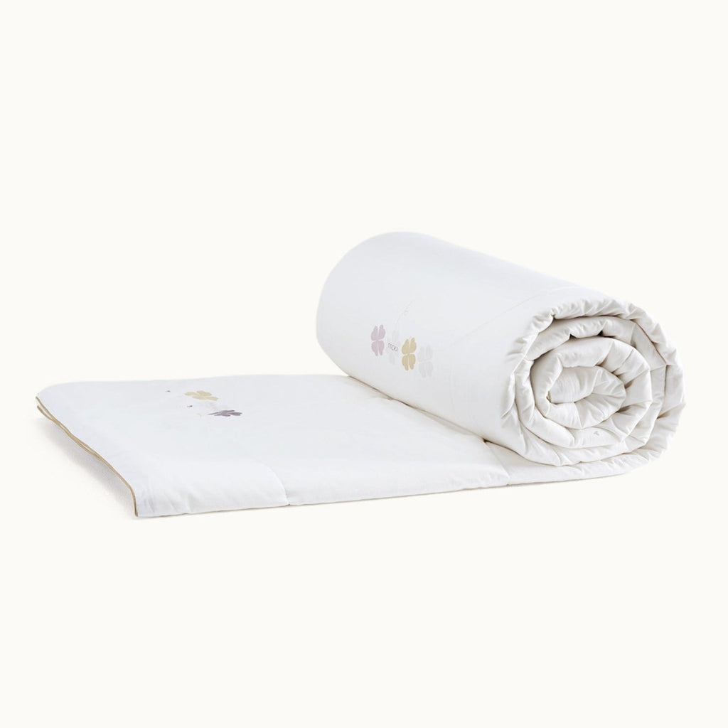 Premium Silk Filled Comforter Lightweight All Season Duvet