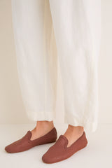 Tan Damas Slippers