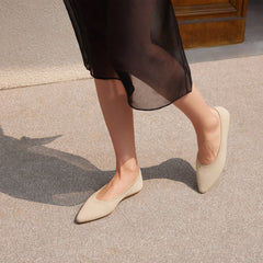 Pointed-Toe Ballet Flats (Aria 5°)