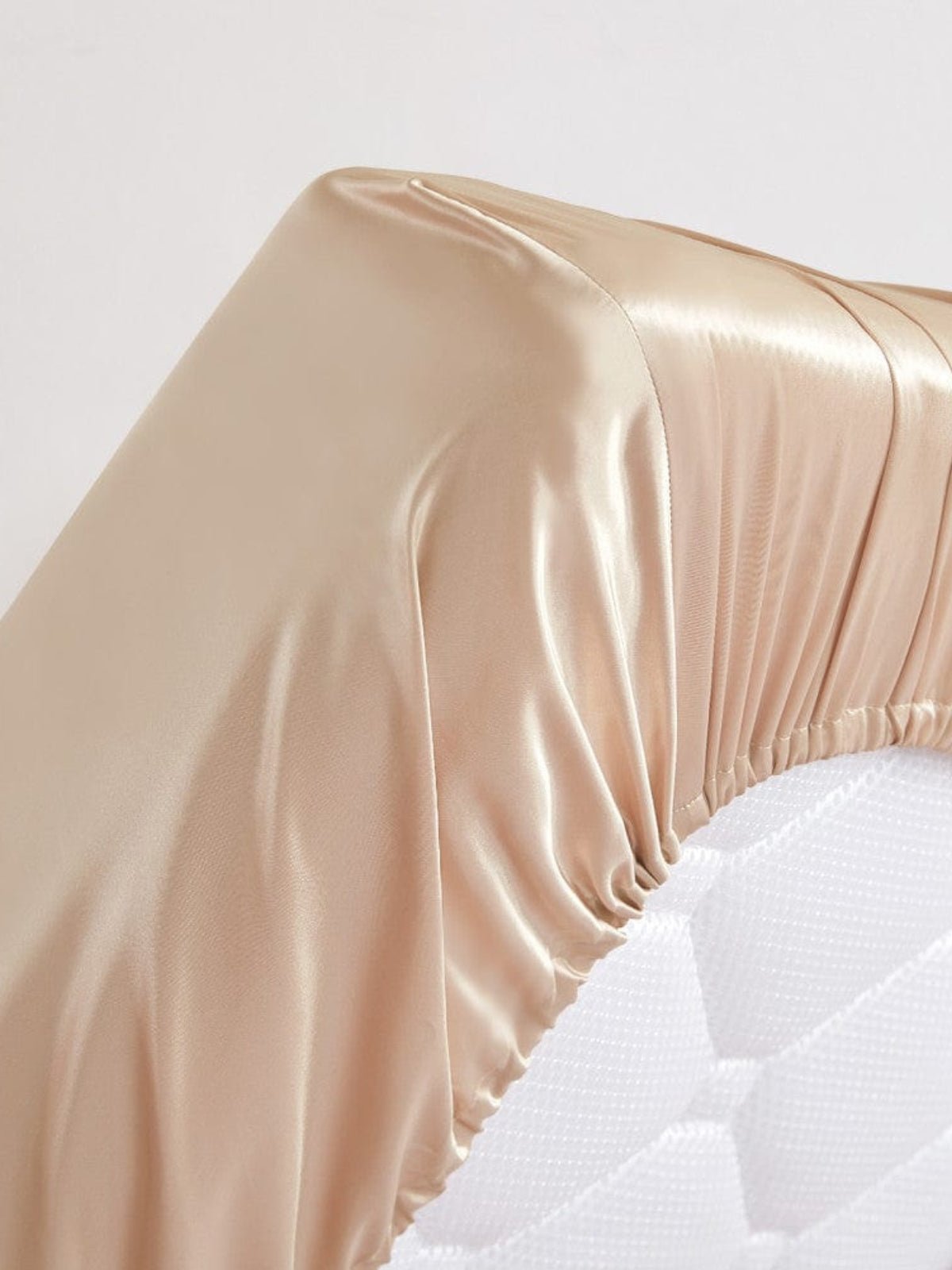 Soft Silk Crib Fitted Sheet