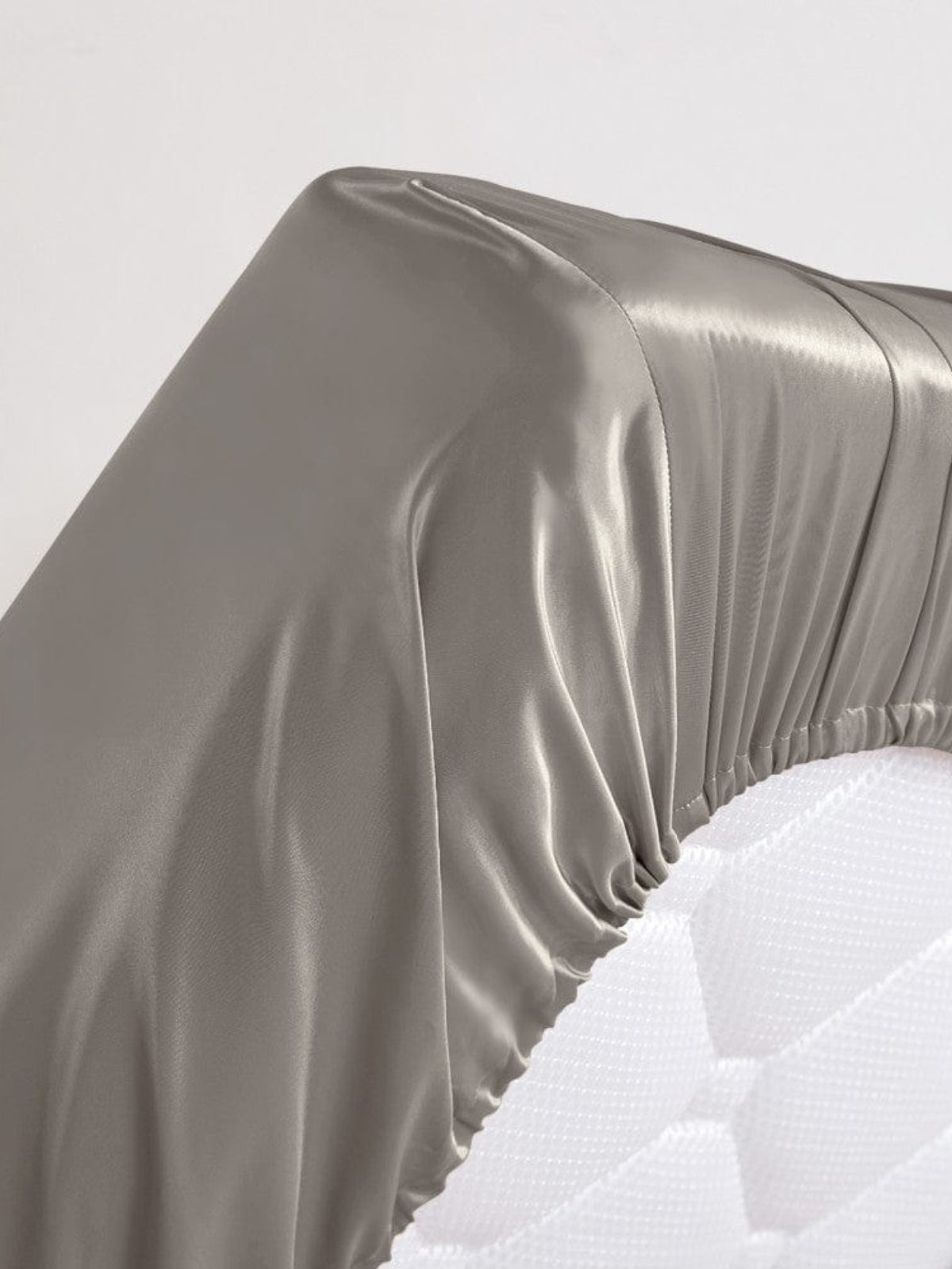 Soft Silk Crib Fitted Sheet