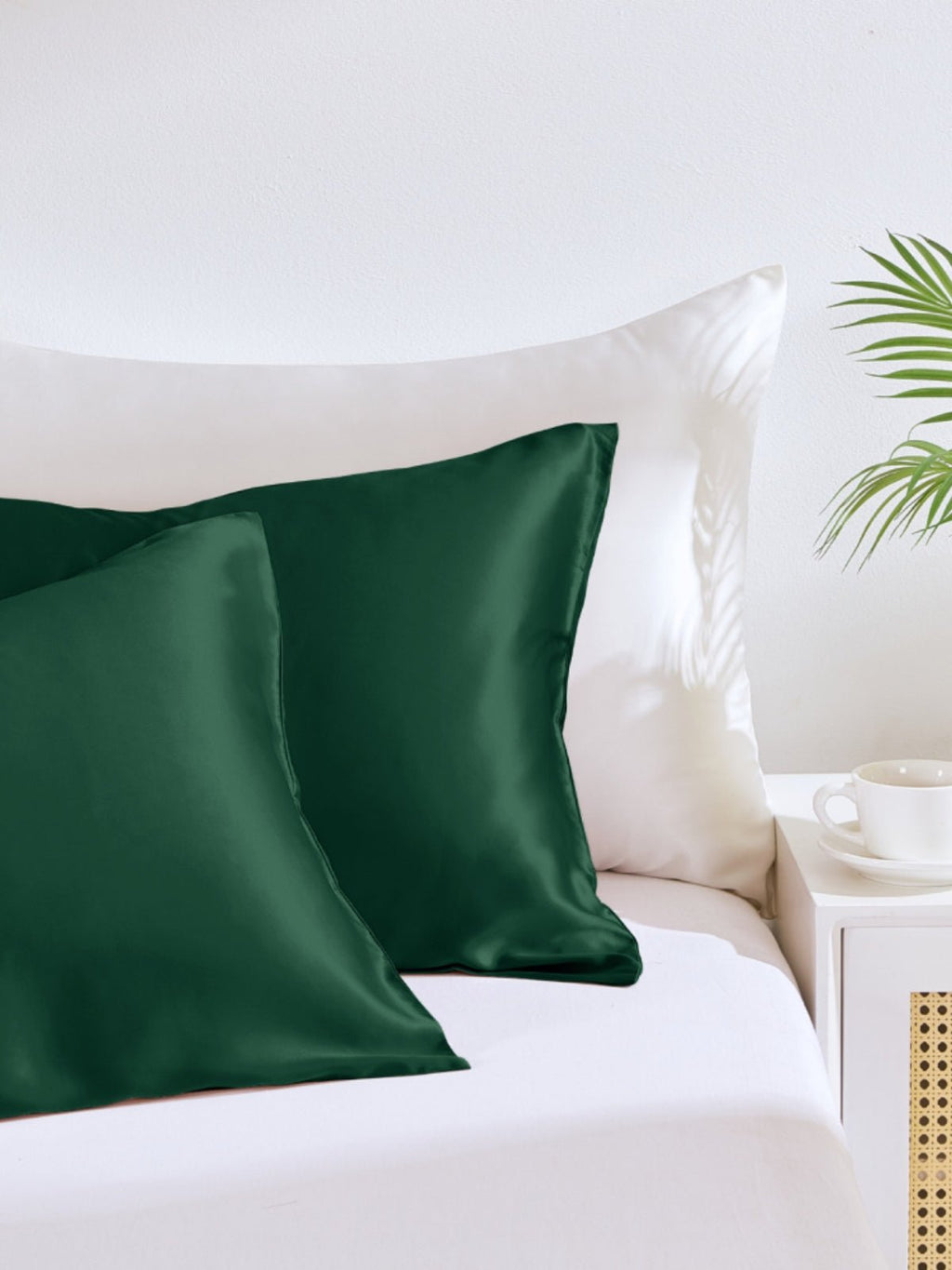 Soft Mulberry Silk Pillowcase with Envelope Closure
