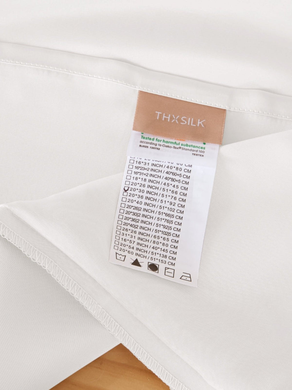 Soft Mulberry Silk Pillowcase with Envelope Closure