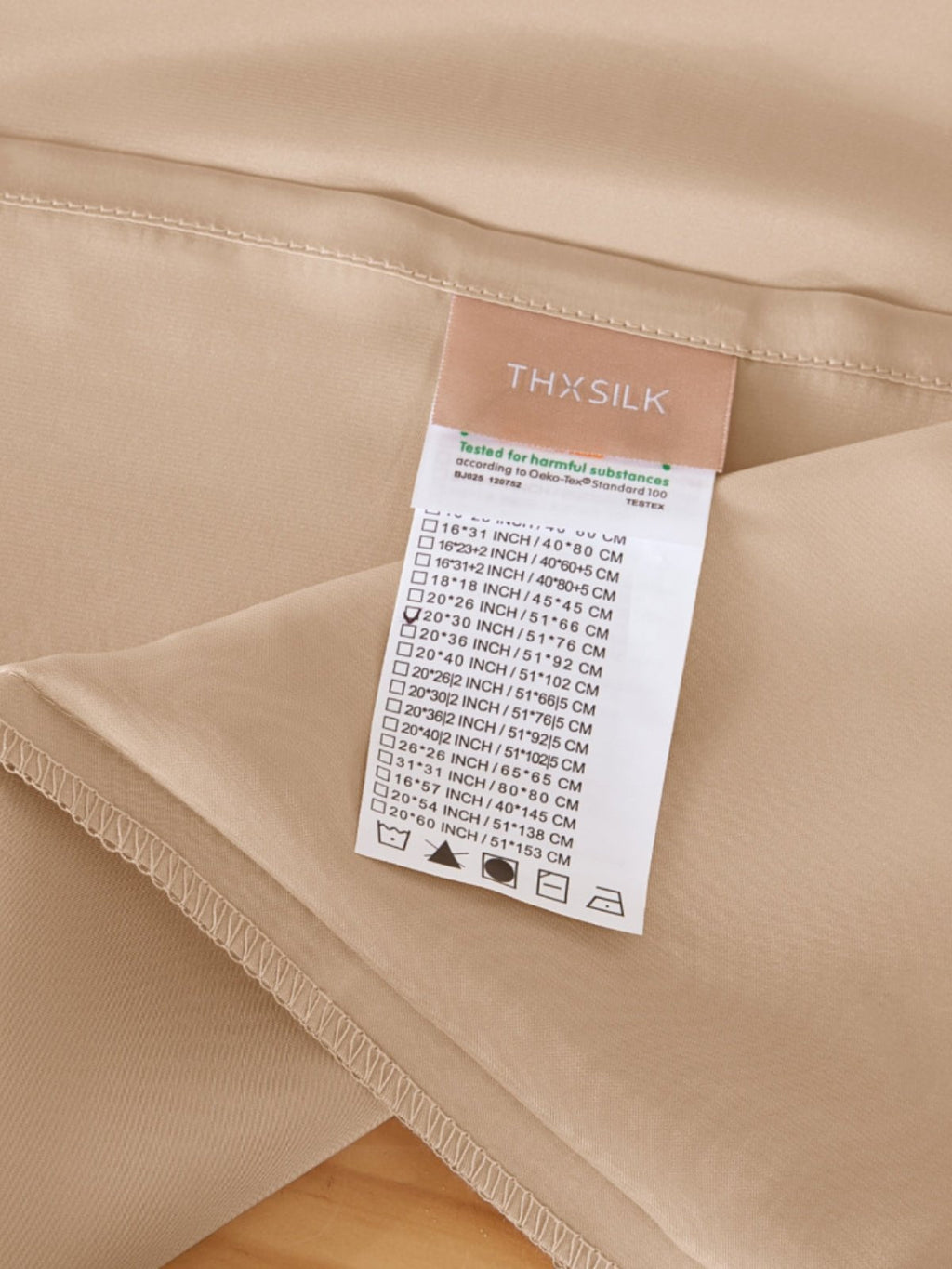 Soft Mulberry Silk Pillowcase with Envelope Closure