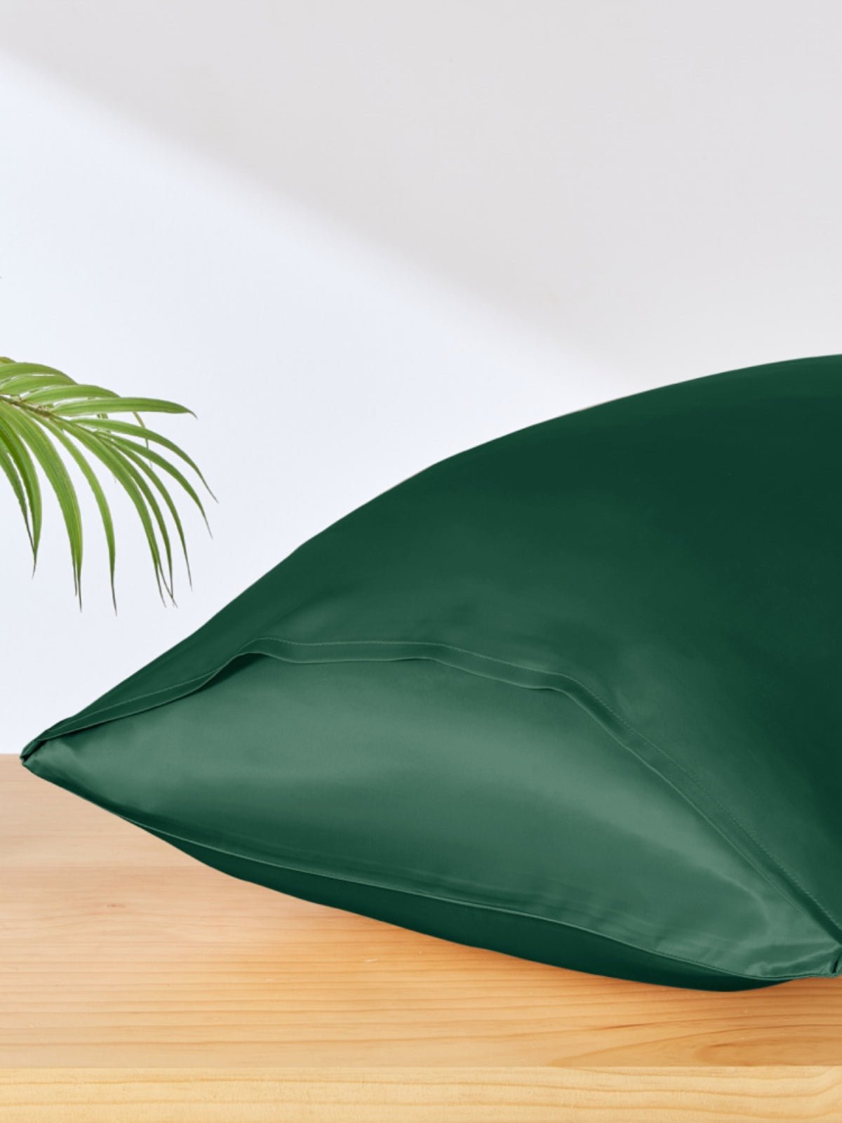 Soft Mulberry Silk Pillowcase with Envelope Closure