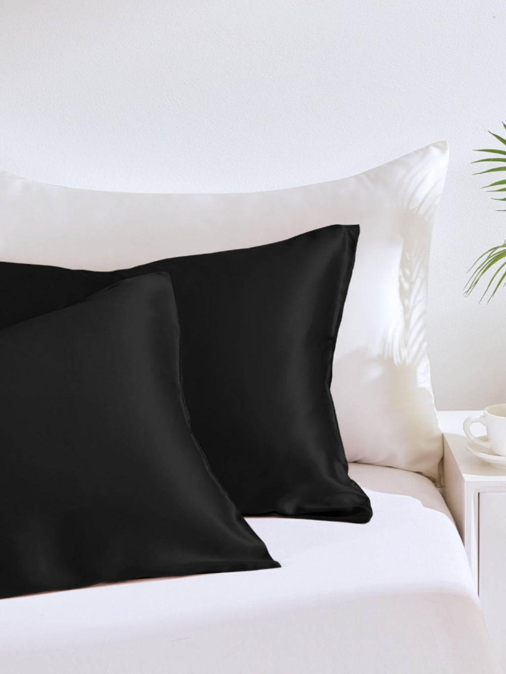 Soft Mulberry Silk Pillowcase with Envelope Closure