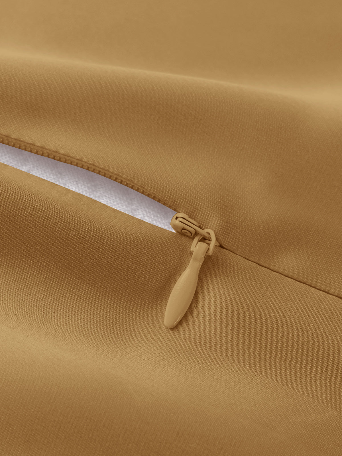 Soft Contour Silk Pillowcase for Memory Foam Pillows