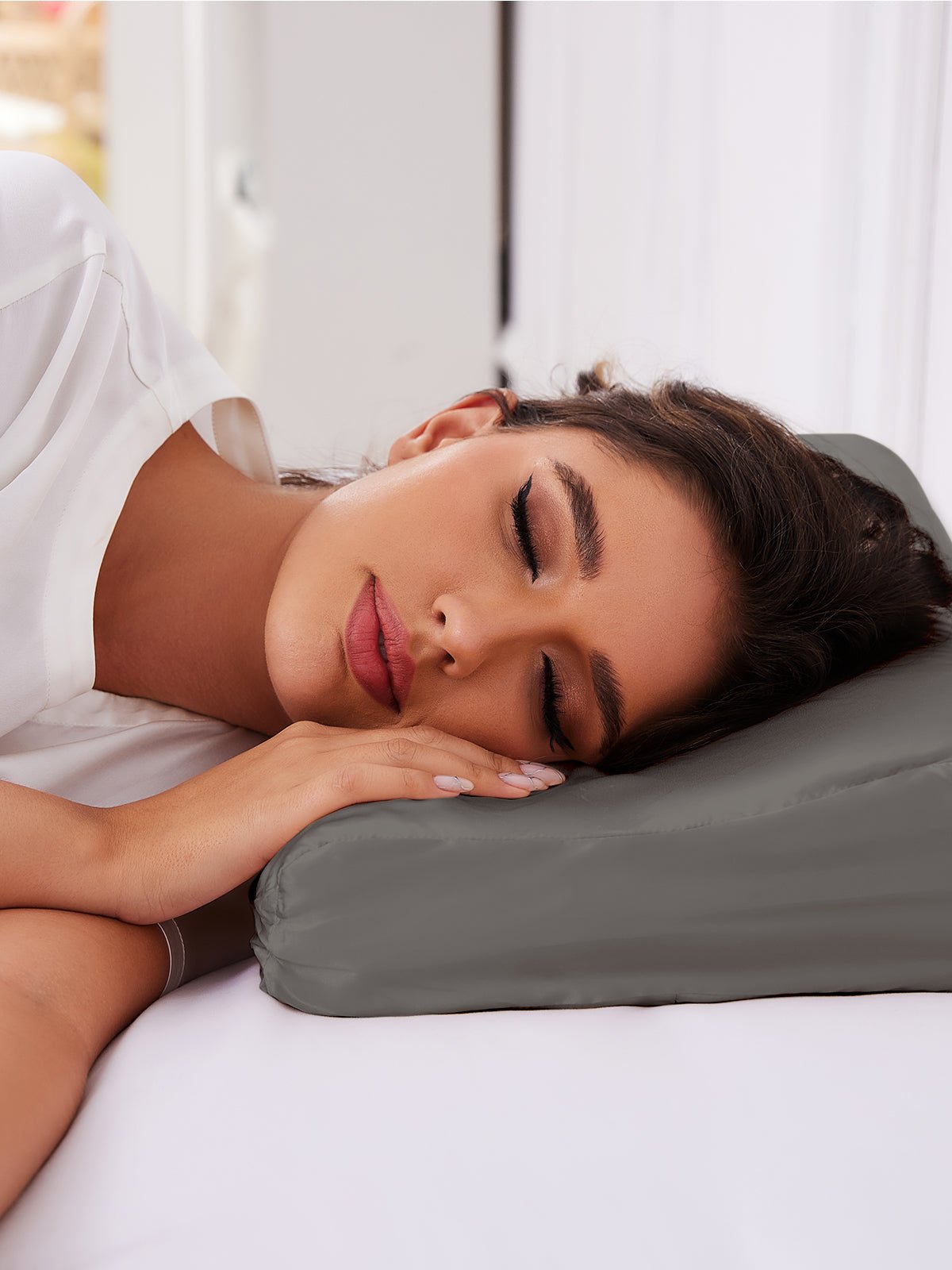 Soft Contour Silk Pillowcase for Memory Foam Pillows