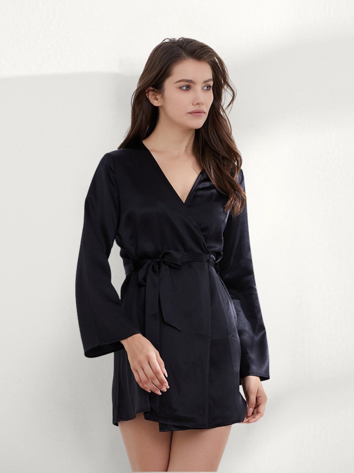 Elegant Mulberry Silk Short Robe