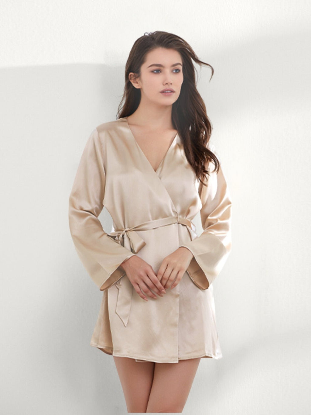 Elegant Mulberry Silk Short Robe