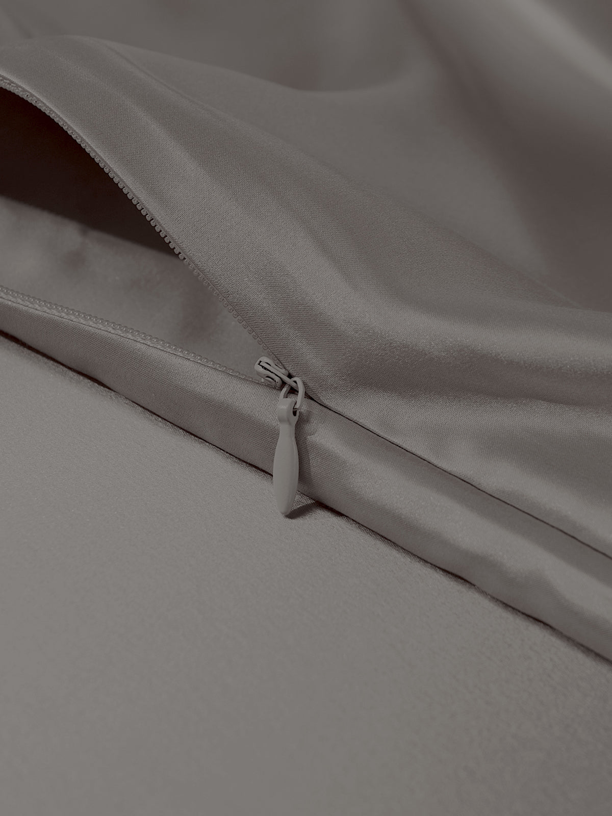 Premium Silk Pillowcase with Hidden Zipper