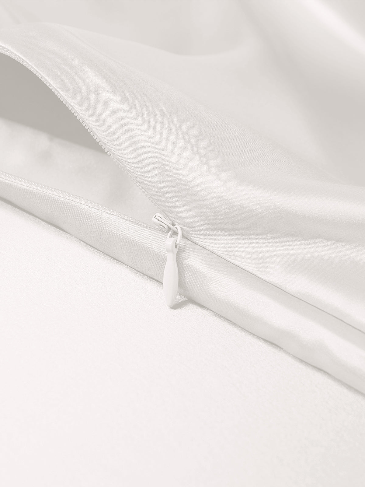 Premium Silk Pillowcase with Hidden Zipper