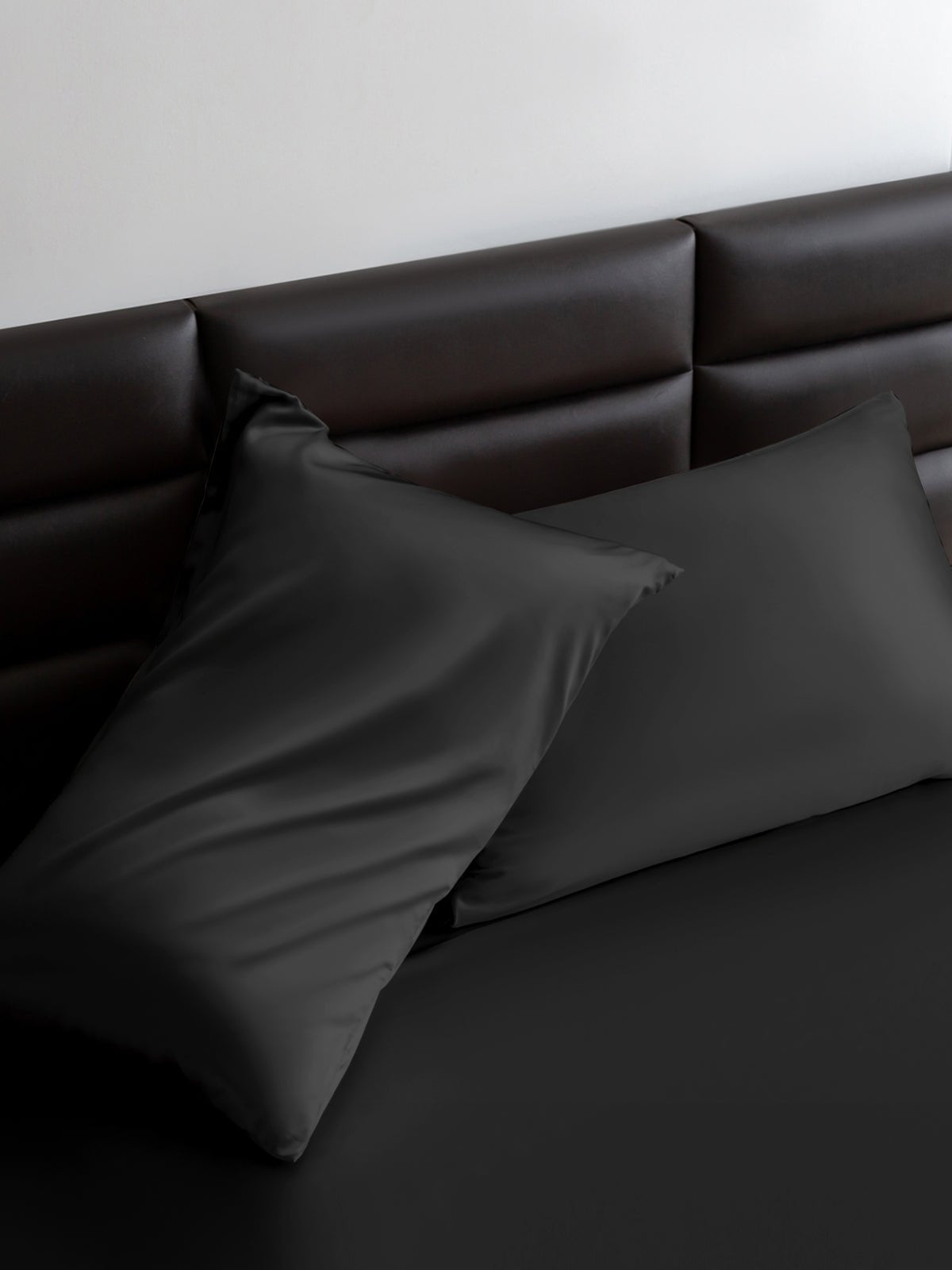 Hyaluronic Acid Premium Silk Pillowcase