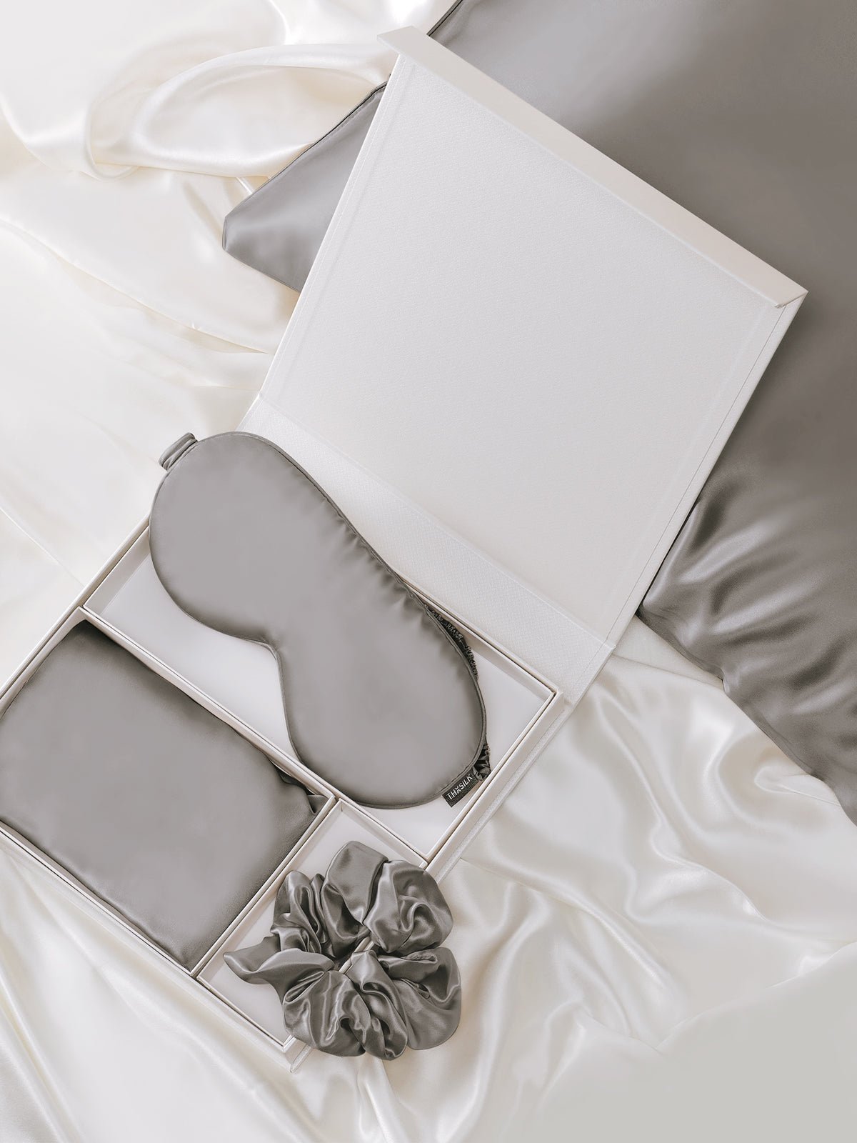 Luxury Silk Pillowcase Sleep Set