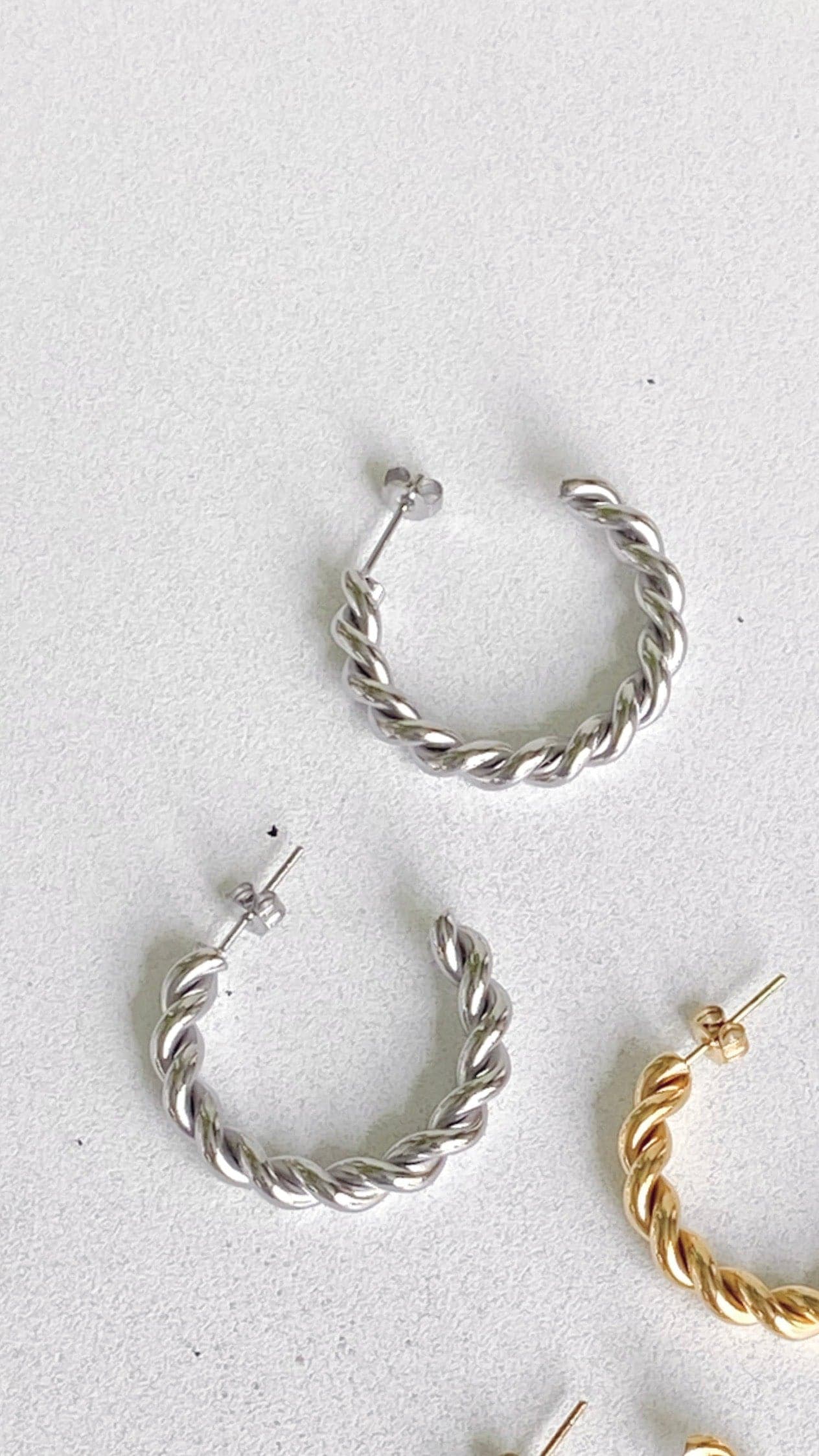 Twist Hoop Earrings -Silver