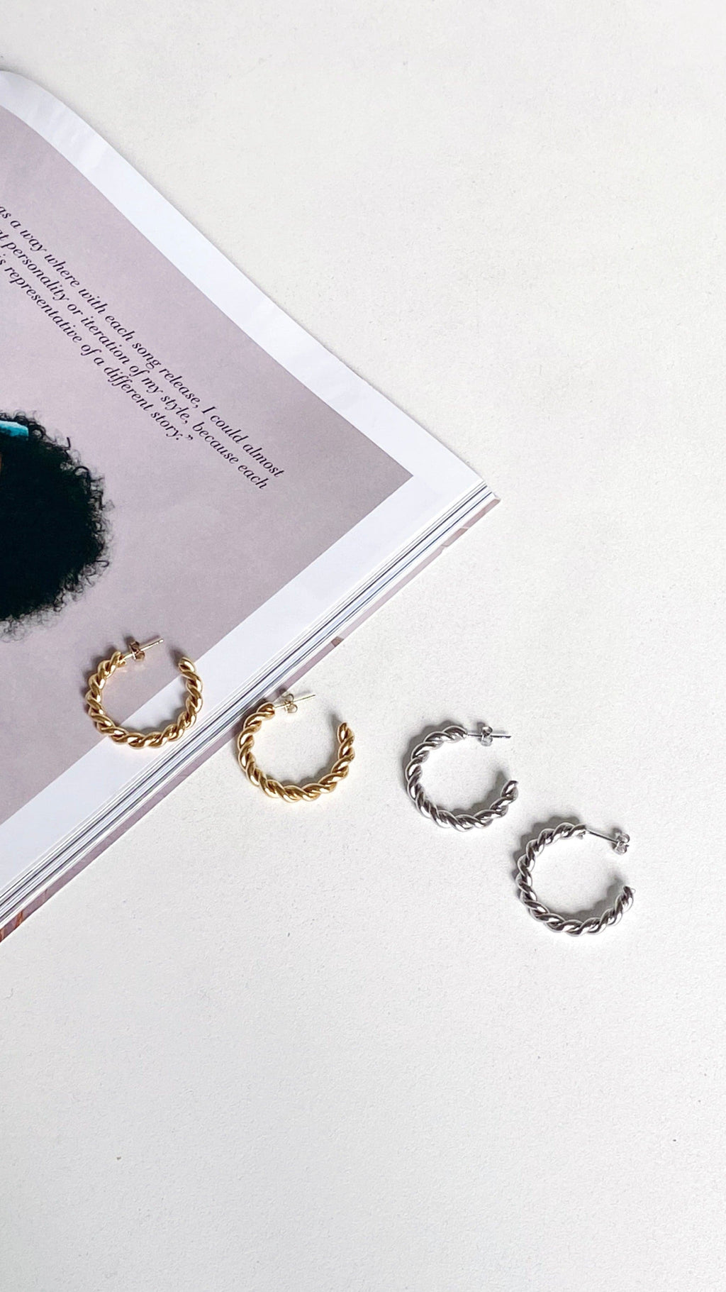 Twist Hoop Earrings -Silver