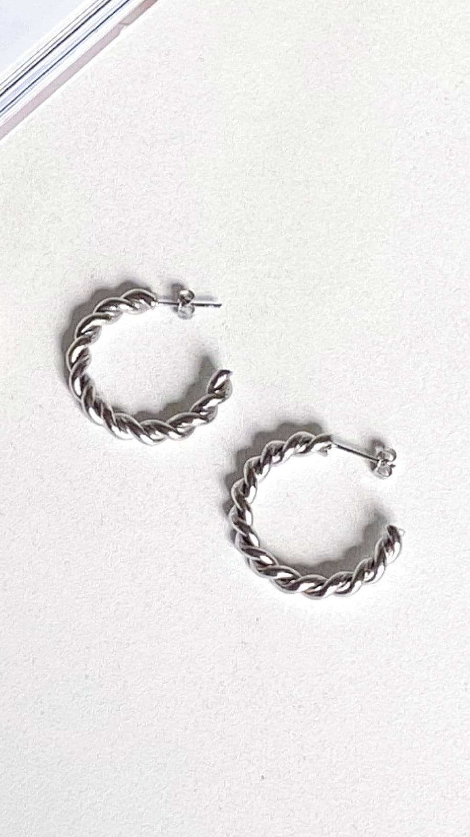 Twist Hoop Earrings -Silver