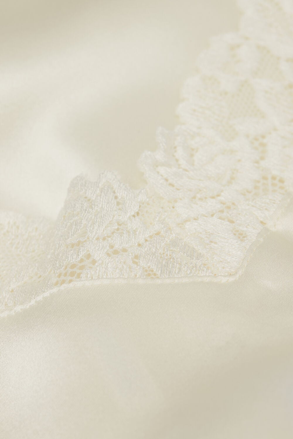 Pretty Flowers Thin Strap Silk Tank Top - Ivory