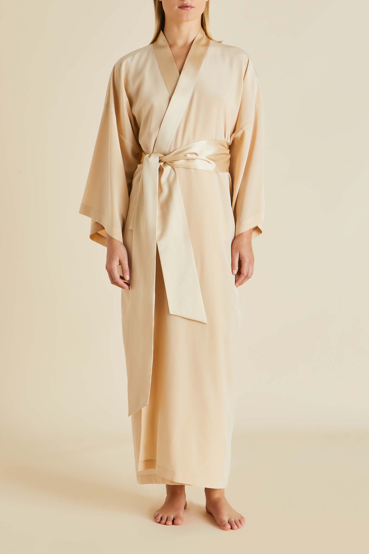 Queenie Caramel Robe in Silk Crêpe de Chine