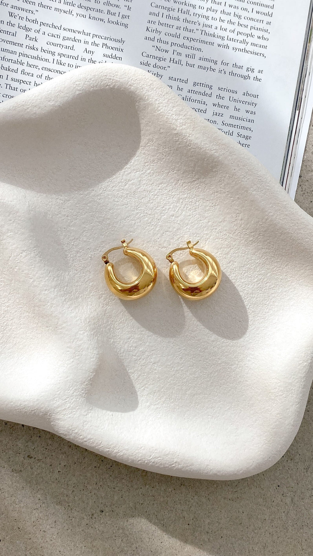 Forte Hoop Earrings - Gold