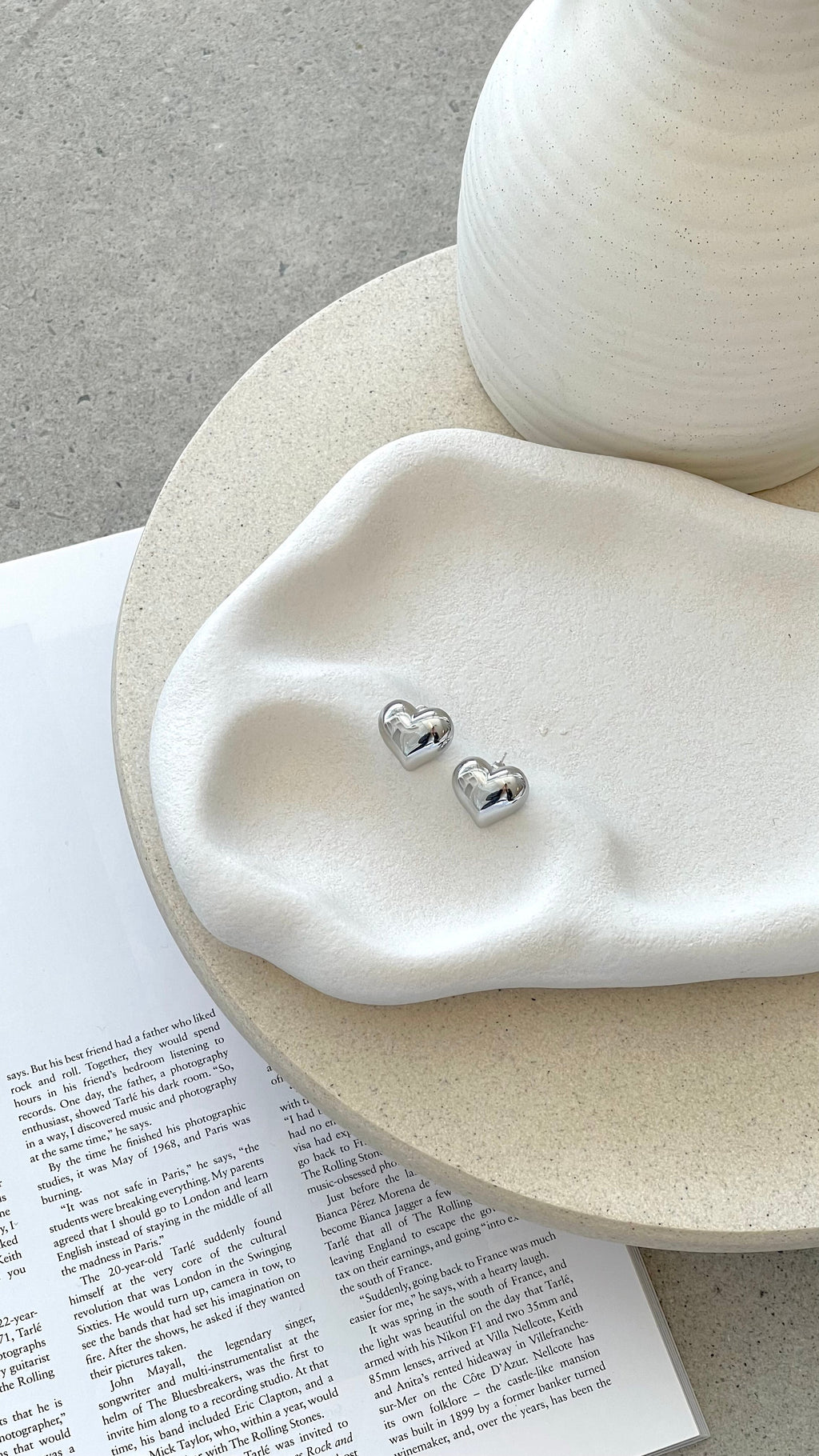 Neve Heart Earrings - Silver