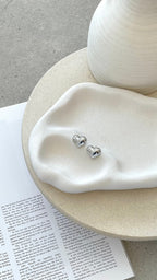 Neve Heart Earrings - Silver