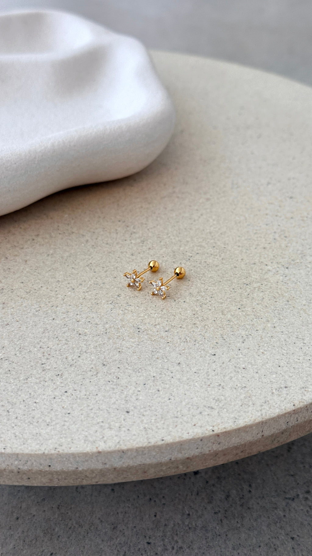 Zoe Earrings - Gold