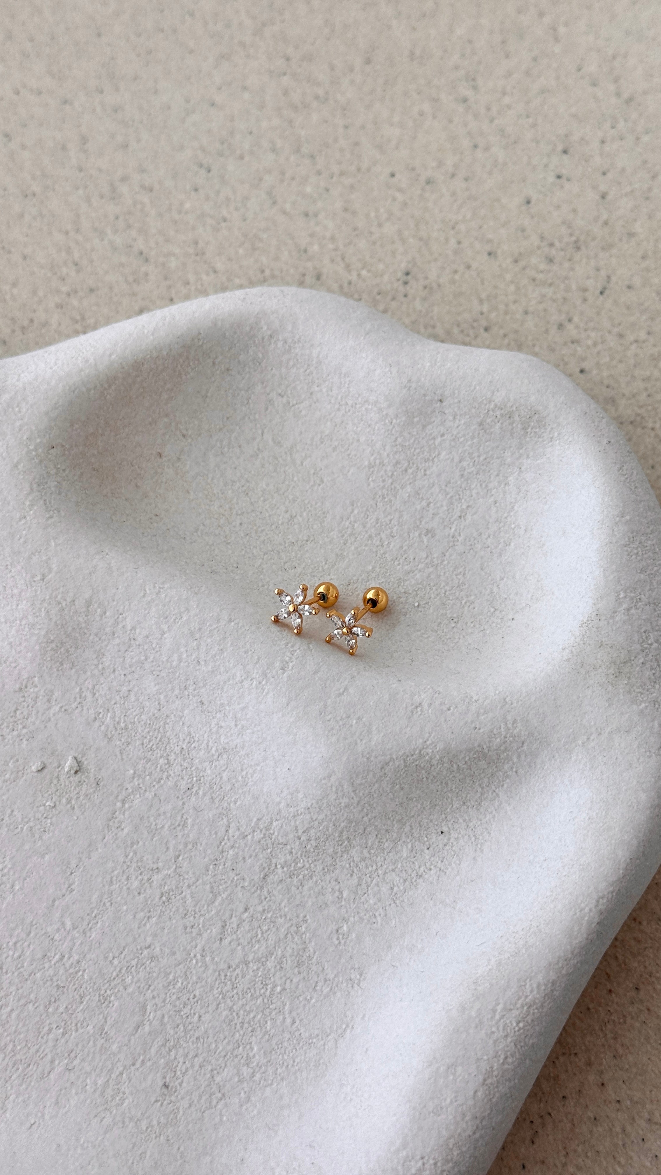 Zoe Earrings - Gold