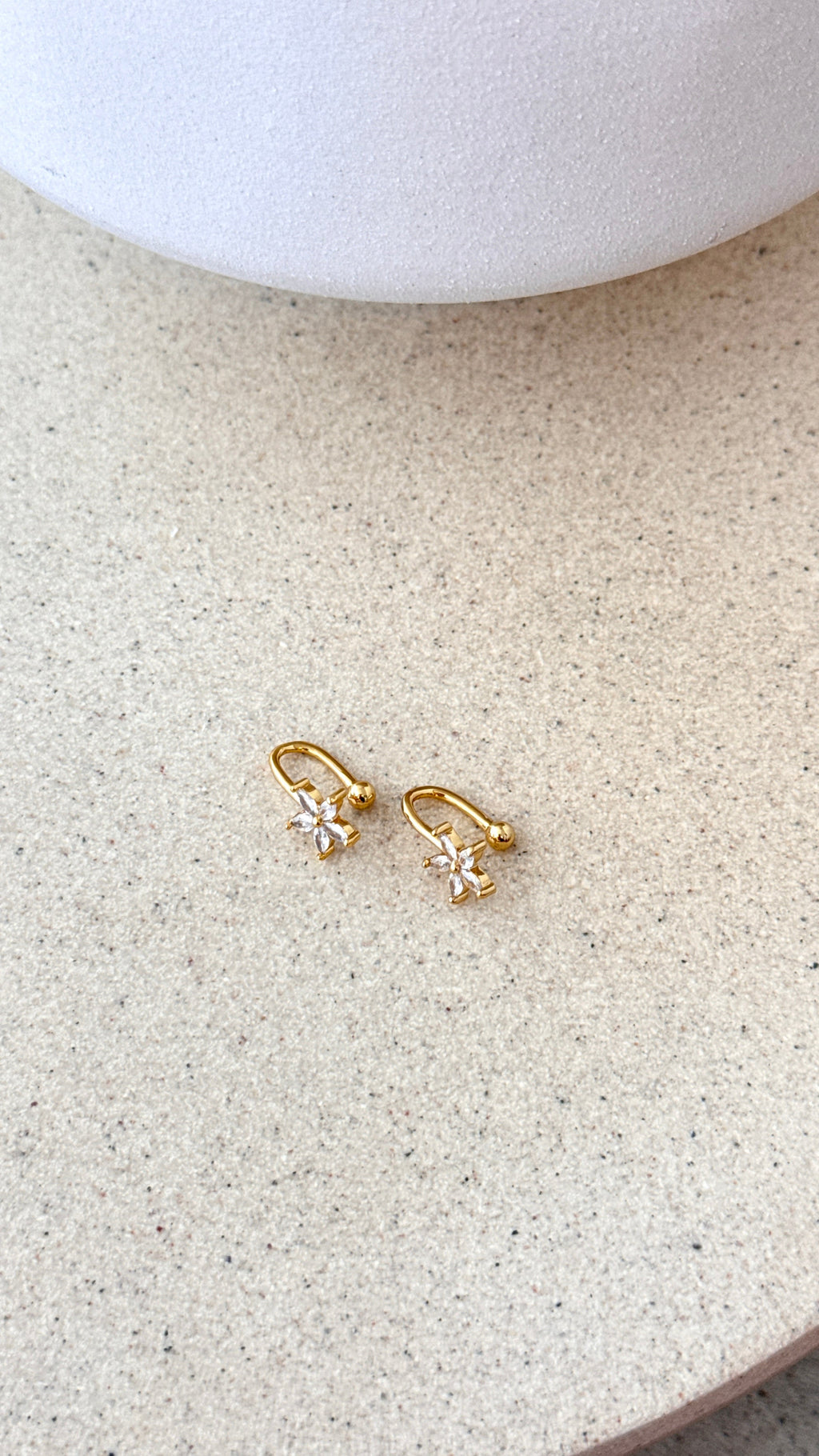 Yiota Ear Cuff Earrings - Gold