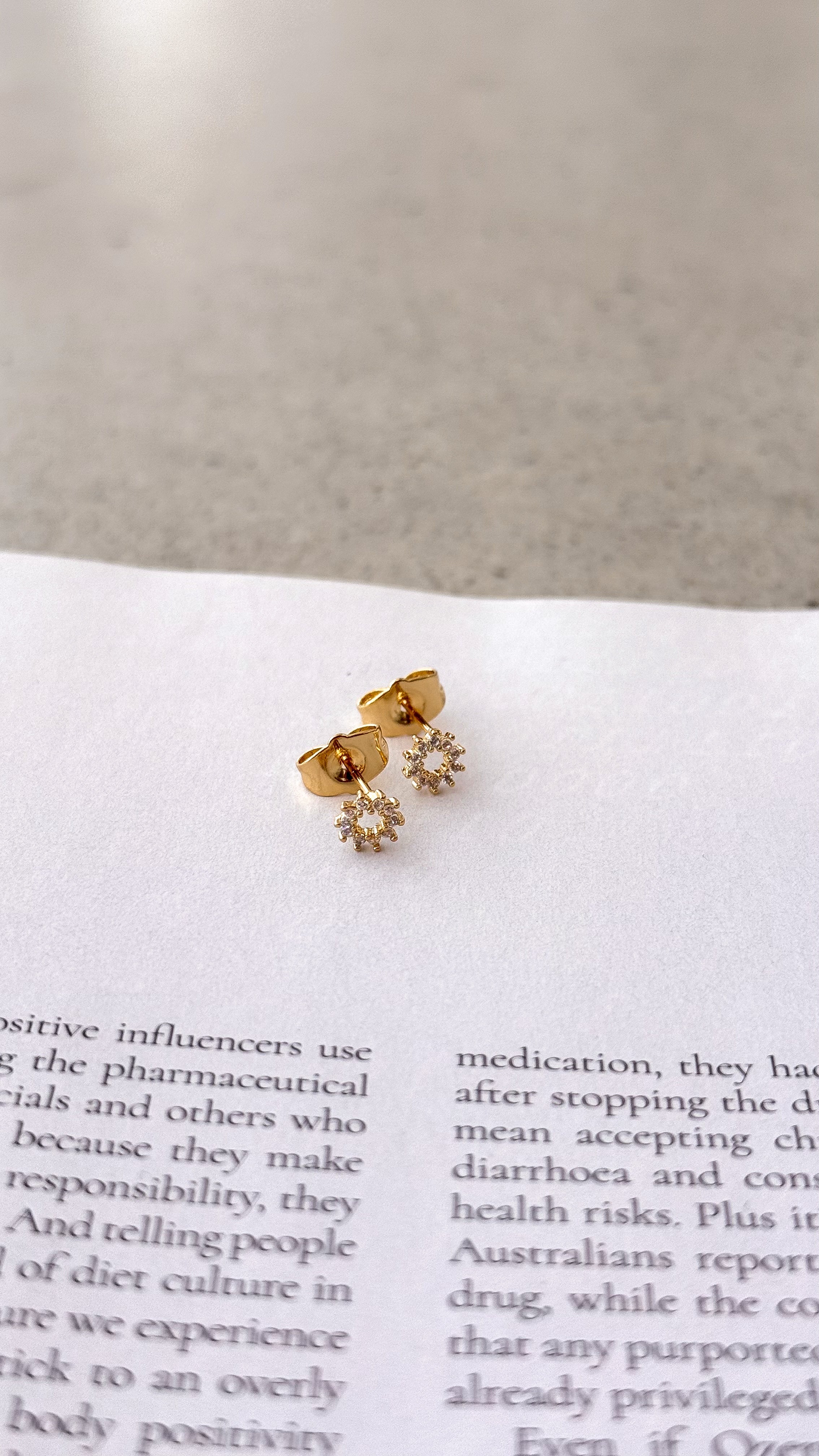 Sally Earrings - Gold