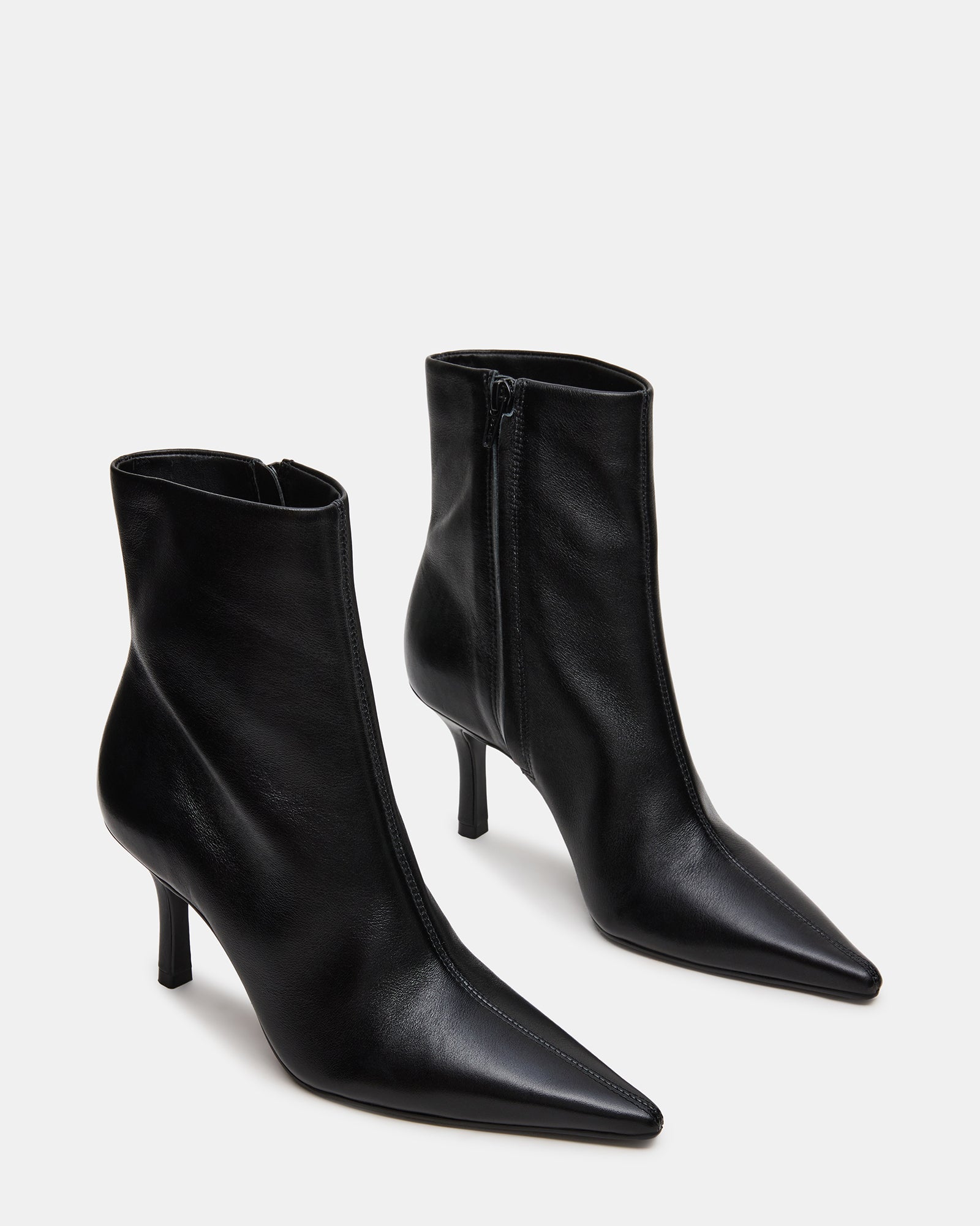 TRUCE BLACK LEATHER