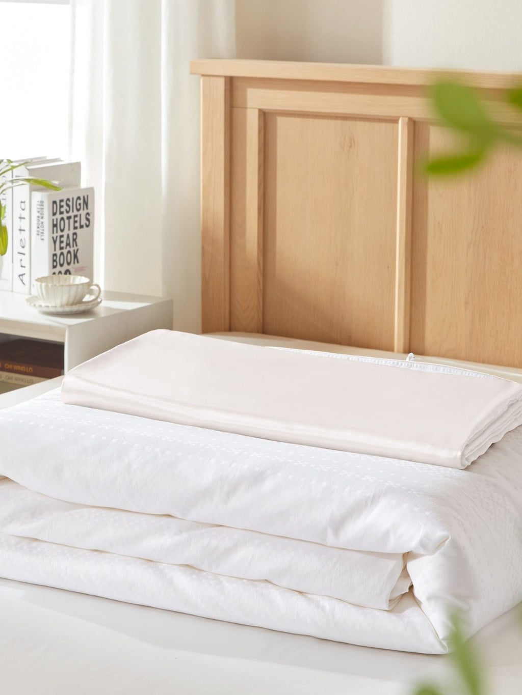 Luxury Silk Comforter Set All Season Bedding