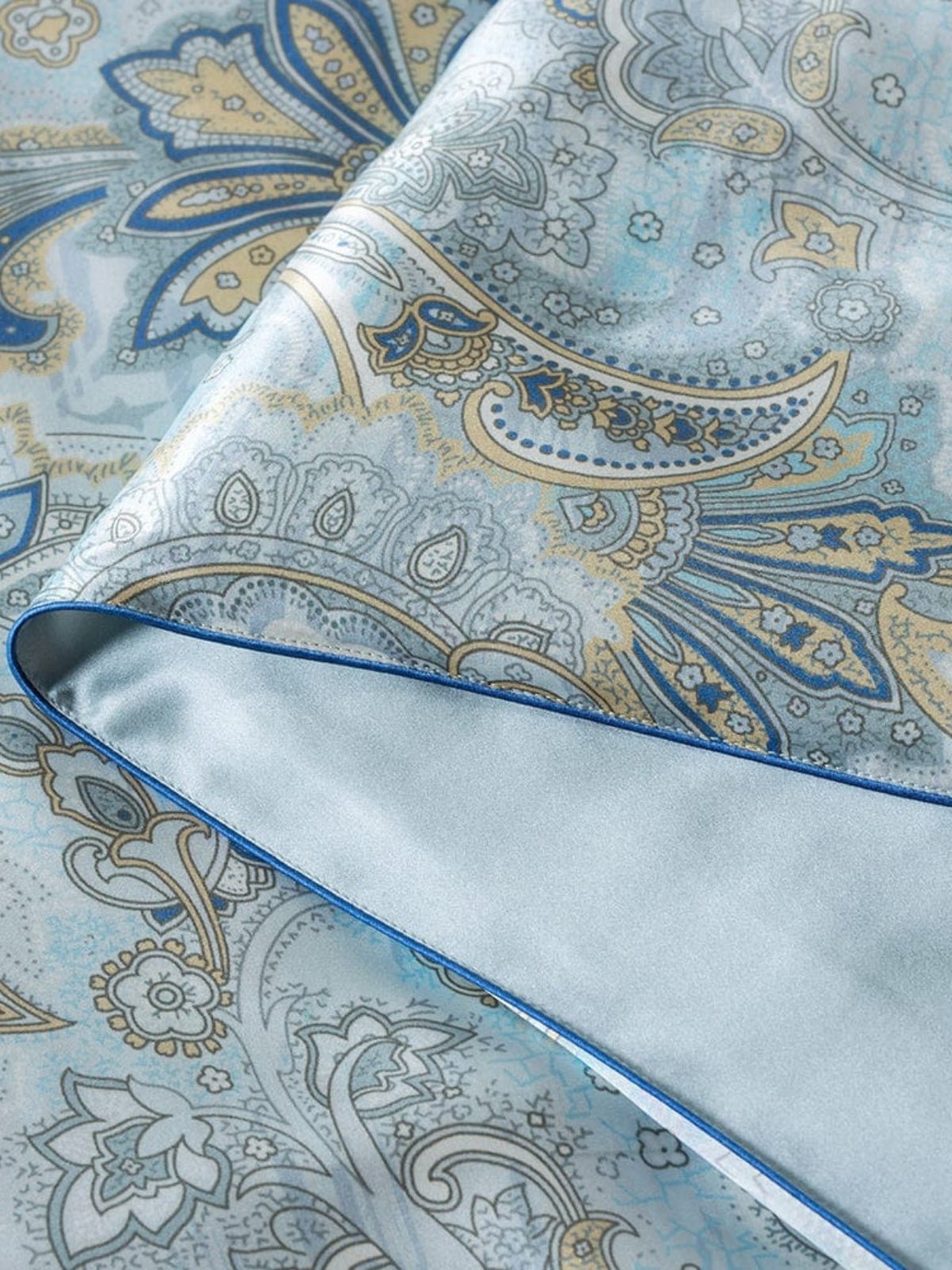 Luxury Floral Mulberry Silk Blanket