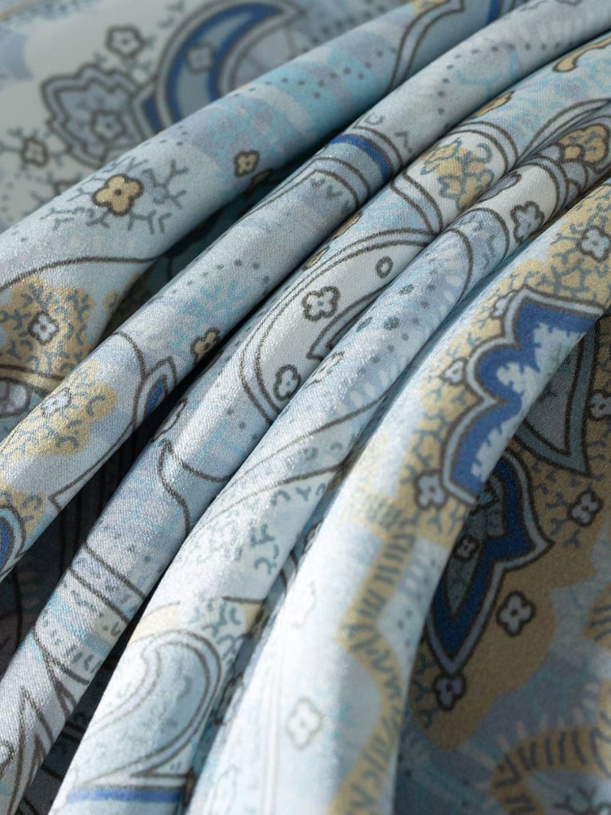 Luxury Floral Mulberry Silk Blanket